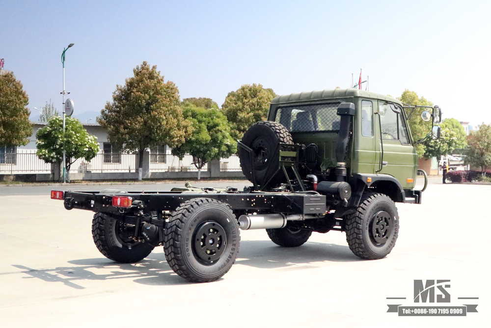 4*4 Dongfeng 2070 Off Road Truck Chassis_ 190hp တစ်စီးနှင့် တစ်နှစ်ခွဲ 153 Cab Transport Truck Chassis for Sale_Dongfeng Four wheel Drive Export Special Vehicle Chassis