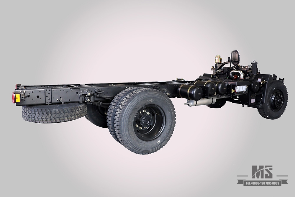 Dongfeng 4*2 Greening Sprinkler Truck Chassis _Dongfeng 210 HP Flat Head Water Sprinkler Truck Chassis_Dongfeng Water Tanker Truck Chassis _ Export Special Truck Chassis