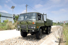 Dongfeng ခြောက်ဘီးယက် EQ2102 Off Road Truck_6×6 Army Green 3.6T နှစ်တန်း 153 Cab ကုန်တင်ထရပ်ကား ရောင်းရန်_တင်ပို့ရန် အထူးယာဉ်