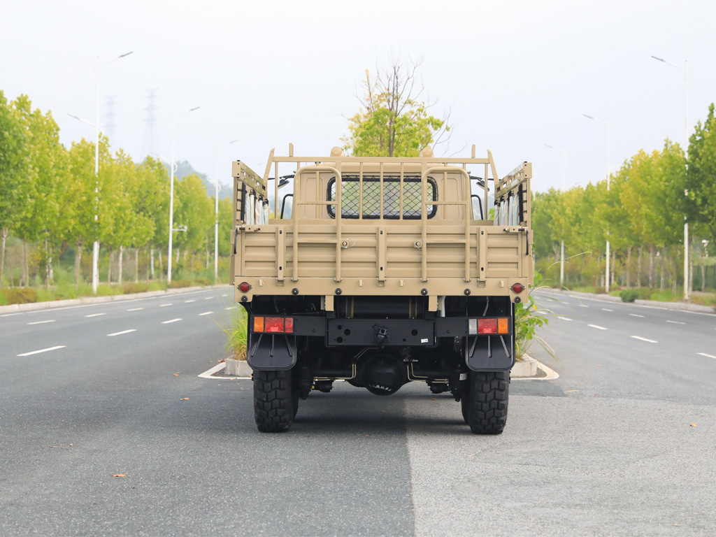 6x6 dongfeng Eq2082 Singflerlow တက္ကစီကုန်တင်ကား 6wd - Roaccargo Truck 