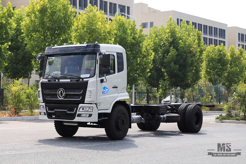 Dongfeng 4×2 ထရပ်ကား တပ်ဆင်ထားသော ကရိန်းကိုယ်ထည် 266hp အသစ် Flathead Cabin Row တစ်ဝက်ကိုယ်ထည်နှင့် Truck Crane Export အထူးကိုယ်ထည်