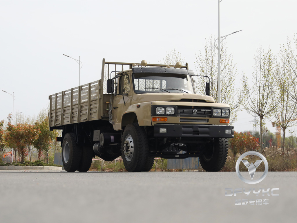 4x2 လမ်းမကြီး - လမ်းအစွန်အဖျားထရပ်ကား | Cummins B190 33 (140kw) | 10t နောက်ဘက်ရိုး 300L လောင်စာဆီတိုင်ကီ