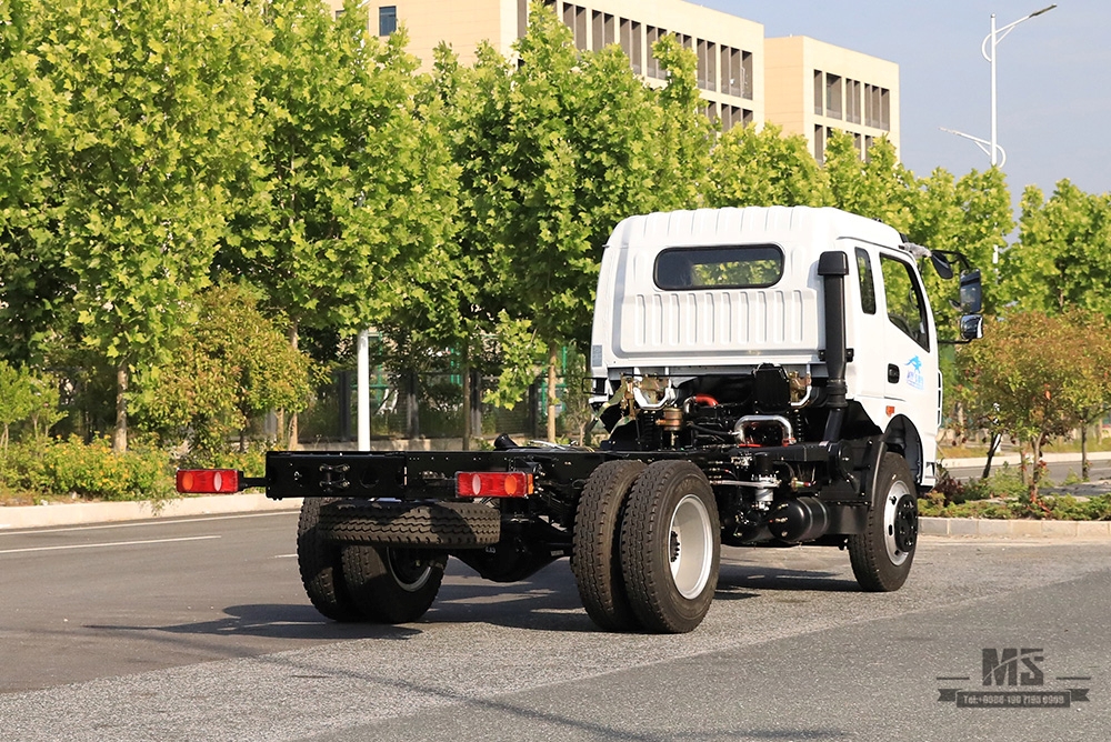 Dongfeng 4*2 Chassis_170HP တစ်နှစ်ခွဲ Row Flathead Chassis ပြောင်းလဲခြင်း ထုတ်လုပ်သူ_ Export အထူးကိုယ်ထည်