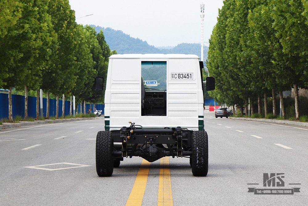 113hp လေးဘီးယက် Iveco Chassis အသေးစား 4*4 လမ်းပိတ် Iveco ခေါင်းတို ဘက်စုံသုံး Chassis 4WD Export အထူးယာဉ်ကိုယ်ထည် စိတ်ကြိုက်ပြောင်းလဲခြင်း