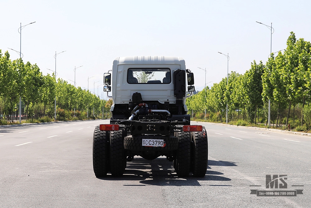 266 HP Dongfeng ခြောက်ဘီးယက်လမ်းကြမ်း Chassis_6×6 Flathead Row တစ်ဝက် အထူးကိုယ်ထည်_All-wheel Drive Three-axle 7T/13T/13T သယ်ယူပို့ဆောင်ရေး Truck Chassis_ Export အထူးယာဉ်