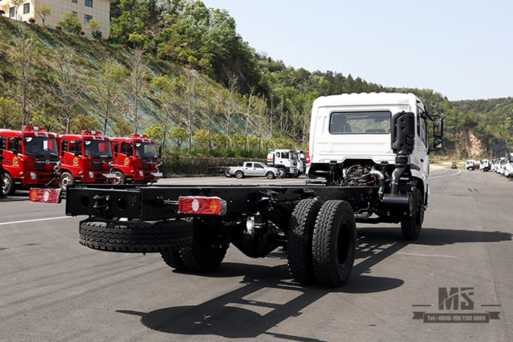 Dongfeng 4×2 Crane Chassis Flathead One-a-a- cab 210hp Chassis with Truck Crane Export Special Chassis