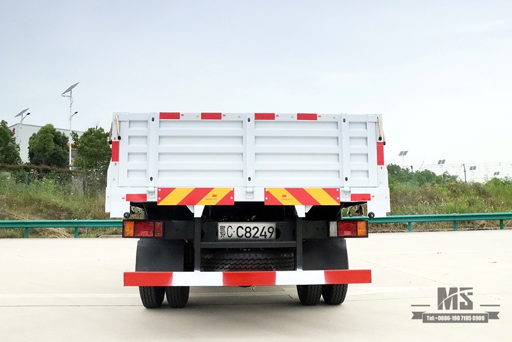 4*4 Dongfeng လမ်းကြမ်းထရပ်ကား_ညာလက်မောင်း 90 HP 3T တစ်တန်းထရပ်အသေးစား Vans_Dongfeng Four Drive အထူးအပေါ့စားထရပ်ကား