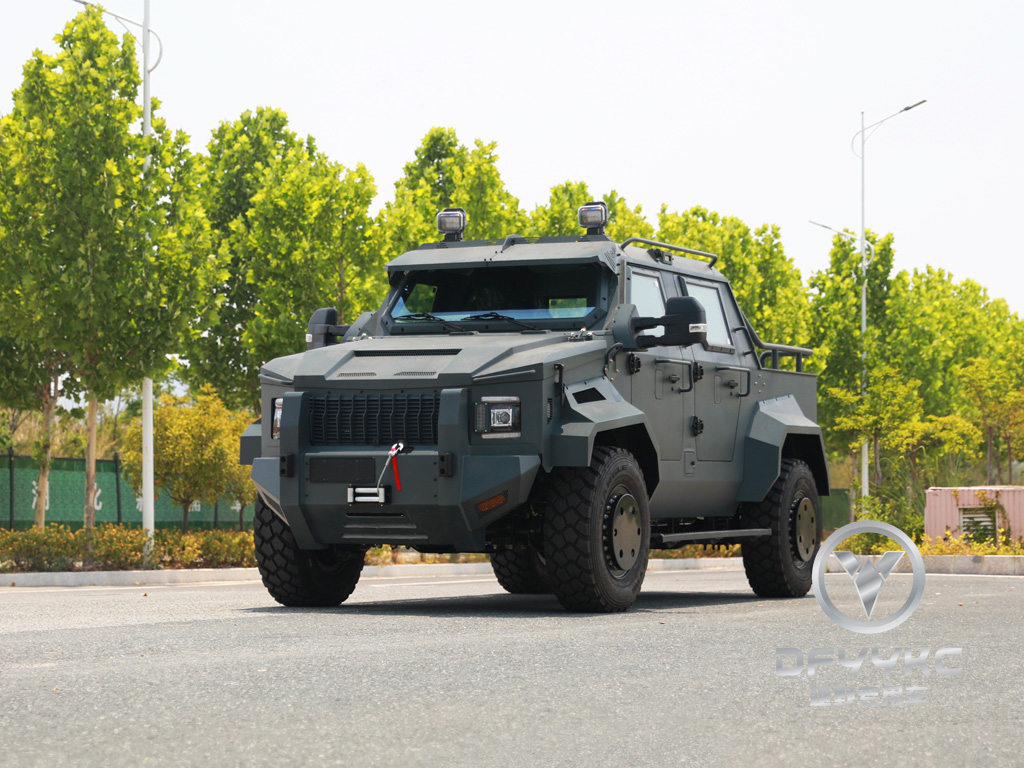 4x4 စစ်ယာဉ် | Mini Tank / Tank | China War Pickup တွင်ပြုလုပ်ခဲ့သည် တရုတ်ကသံချပ်ကာသံစဉ်။