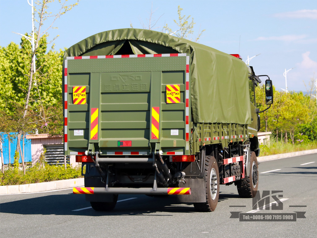 Dongfeng 4WD လမ်းပေါ်ရှိ Troop Carrier DFHH240B National ခြောက်လ METE 4 MET TORE Off-Road Count Off-Road Cargo Box ရှစ်ခု 