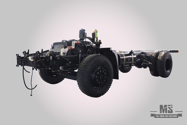 Dongfeng 4*2 Greening Sprinkler Truck Chassis _Dongfeng 210 HP Flat Head Water Sprinkler Truck Chassis_Dongfeng Water Tanker Truck Chassis _ Export Special Truck Chassis