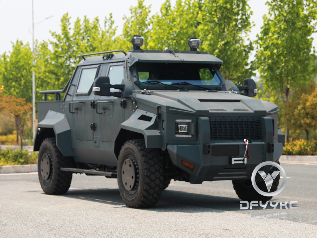 4x4 စစ်ယာဉ် | Mini Tank / Tank | China War Pickup တွင်ပြုလုပ်ခဲ့သည် တရုတ်ကသံချပ်ကာသံစဉ်။