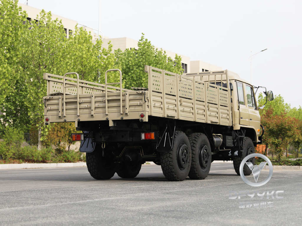 Donggfeng Eq2102N လမ်းမကြီးပြင်ပကုန်တင်ယာဉ်ထရပ်ကား - 210hp double-Row ကုန်တင်ယာဉ် | ပို့ကုန်မော်ဒယ် | Tarpaulin နှင့်အတူလေအေးပေးစက်