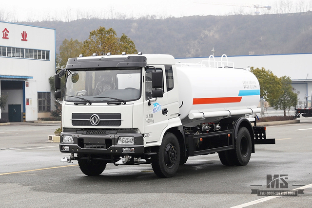 Dongfeng 4*2 Greening Sprinkler Truck _Dongfeng 210 HP Flat Head Water Sprinkler Truck လုပ်ငန်းသုံးယာဉ်_Dongfeng Water Tanker Truck ရောင်းရန်_Export အထူးထရပ်