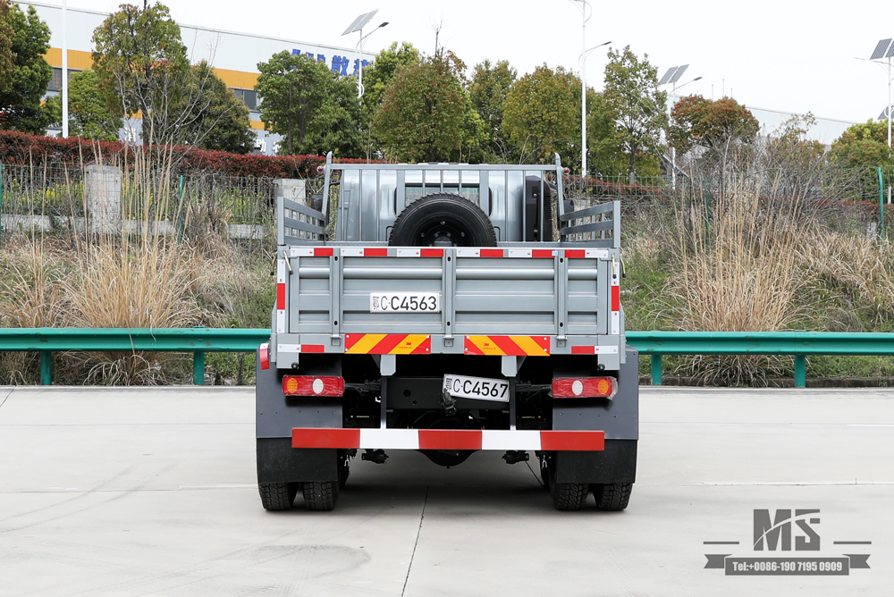 Dongfeng EQ2082 ခြောက်ဘီးယက်ထရပ်ကား_ 6WD 170hp Flathead 'Bobcat' လမ်းကြမ်းမဟုတ်သော တာယာအသေးစား EQ240 Truck Configuration_6*6 Export အထူးယာဉ်ထုတ်လုပ်သူ