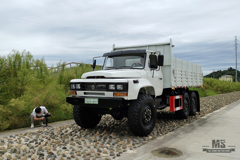 190hp Dongfeng ခြောက်ဘီးယက် EQ2100 Dump Truck_6×6 Pointed Head Single Row Constructiion Site Mining Tipper Truck_AWD Export အထူးထရပ်