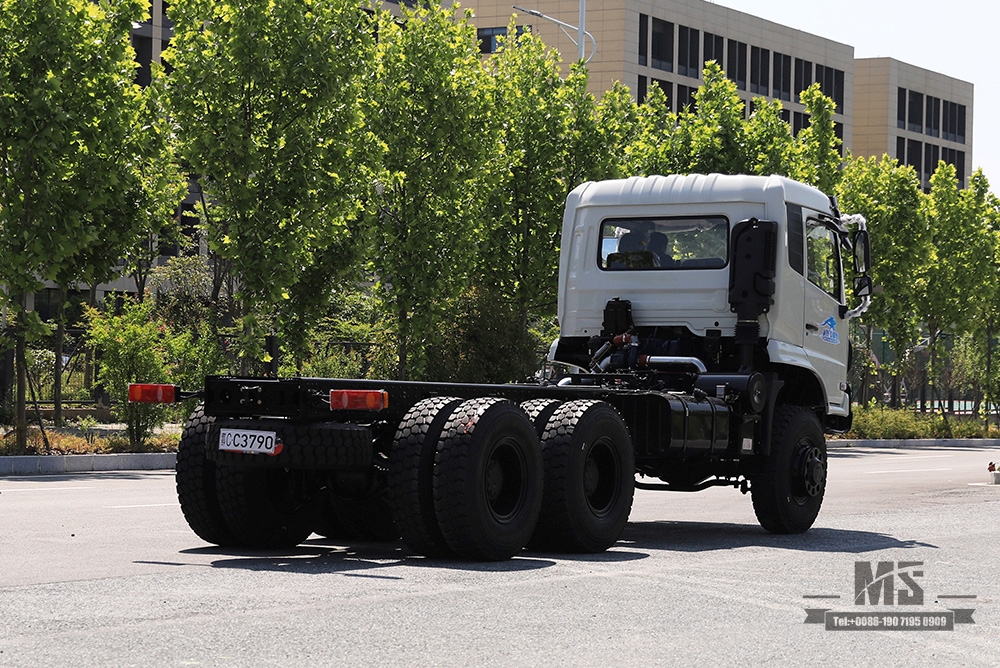 266 HP Dongfeng ခြောက်ဘီးယက်လမ်းကြမ်း Chassis_6×6 Flathead Row တစ်ဝက် အထူးကိုယ်ထည်_All-wheel Drive Three-axle 7T/13T/13T သယ်ယူပို့ဆောင်ရေး Truck Chassis_ Export အထူးယာဉ်