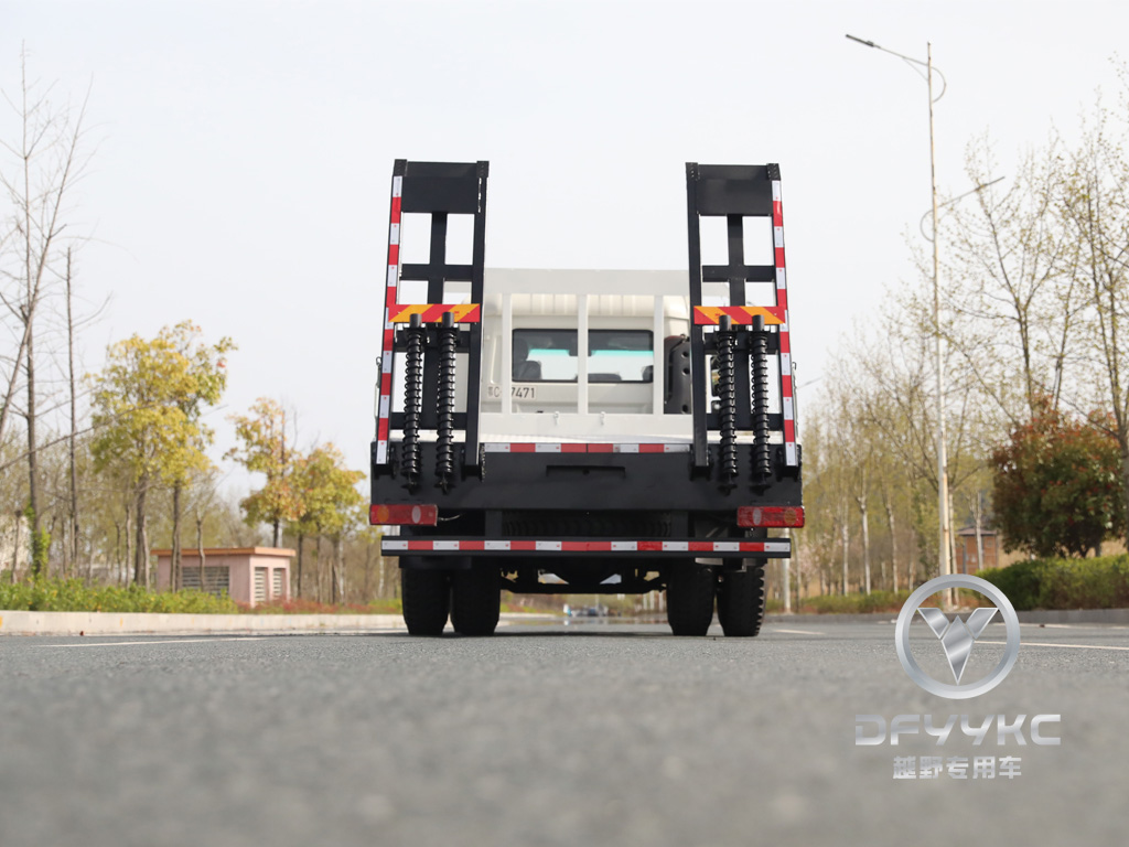 Dongfeng Flat-topped Semi-Cab | တူးဖော်သယ်ယူပို့ဆောင်ရေးယာဉ် | တူးဖော်သူသည် Flatbed Truck Hook Machine ဘုတ်အဖွဲ့ | Hydraulic Ladder Truck Tandem Trailer | 