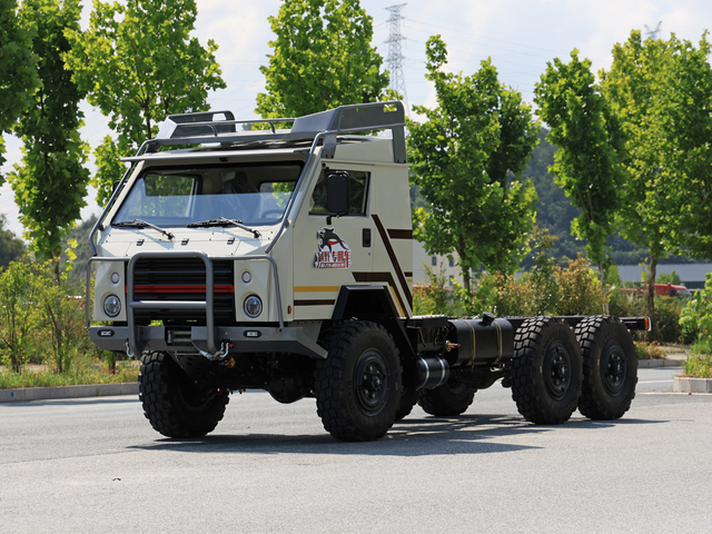6×6 Chassis_6*6 170HP ရှေ့ပြေးပုံစံ ယာဉ်ခြောက်ဘီးယက် ကိုယ်ထည်_ အထူးထုတ်ကုန် ကိုယ်ထည် 
