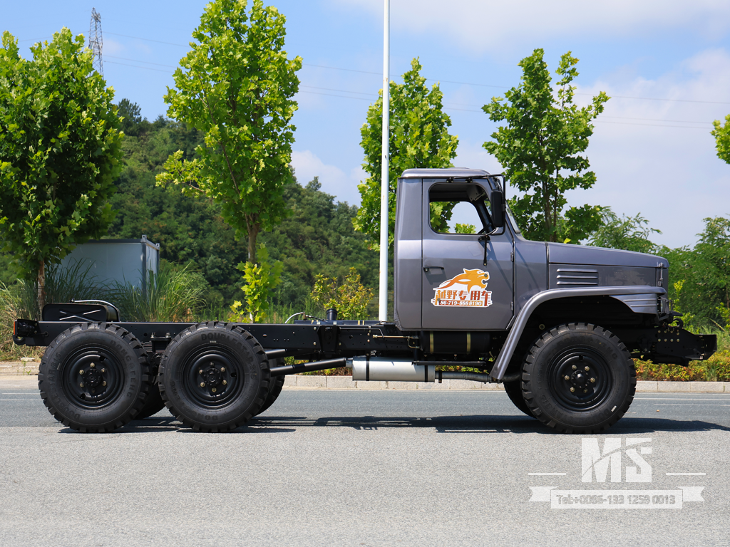 Dongfeng 6×6 ငွေရောင် မီးခိုးရောင် EQ2082 Chassis_6*6 170HP သမားရိုးကျ ထရပ်ခြောက်ဘီးယက် ကိုယ်ထည်_ အထူးထုတ်ကုန် ကိုယ်ထည် 